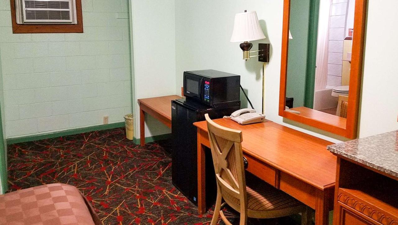 American Inn & Suites Чилдресс Экстерьер фото