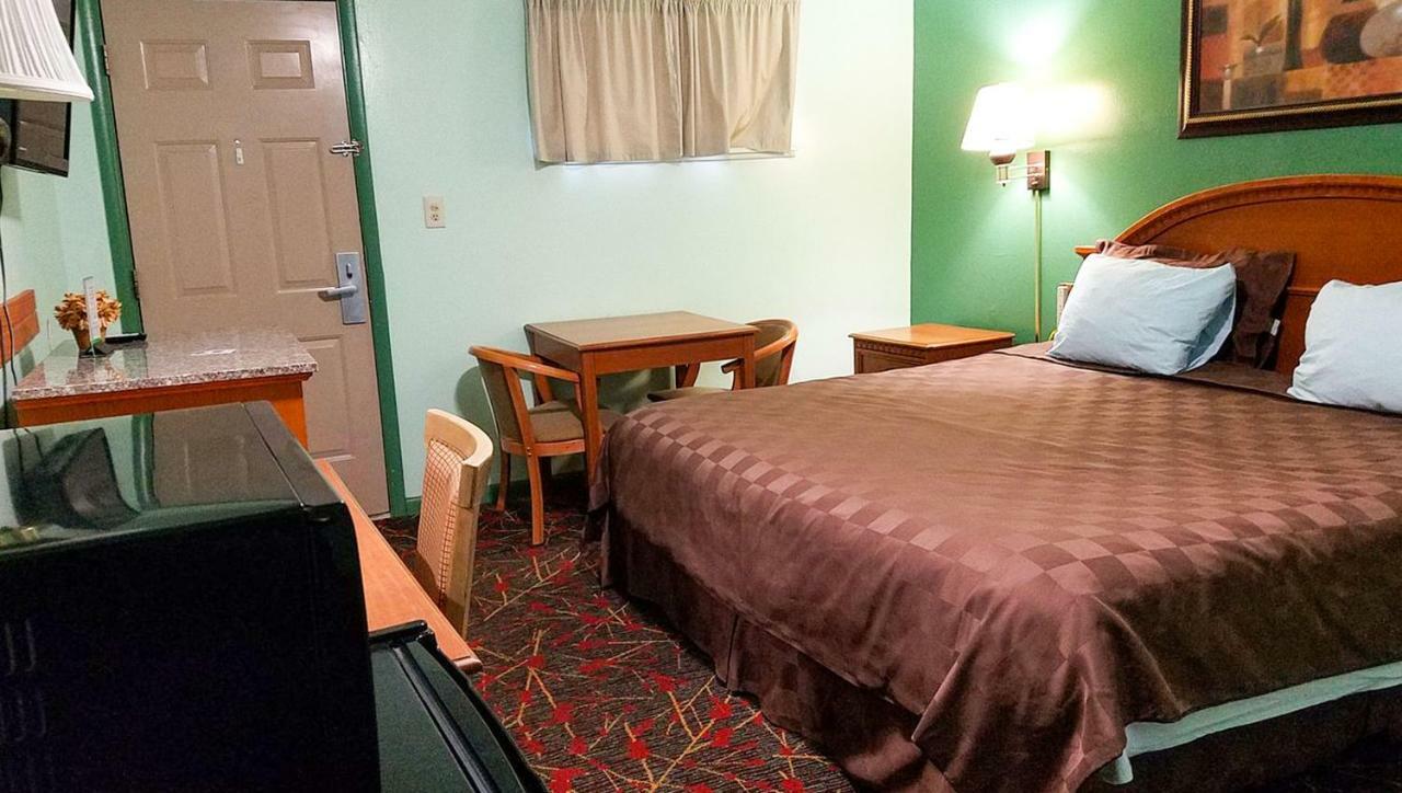 American Inn & Suites Чилдресс Экстерьер фото